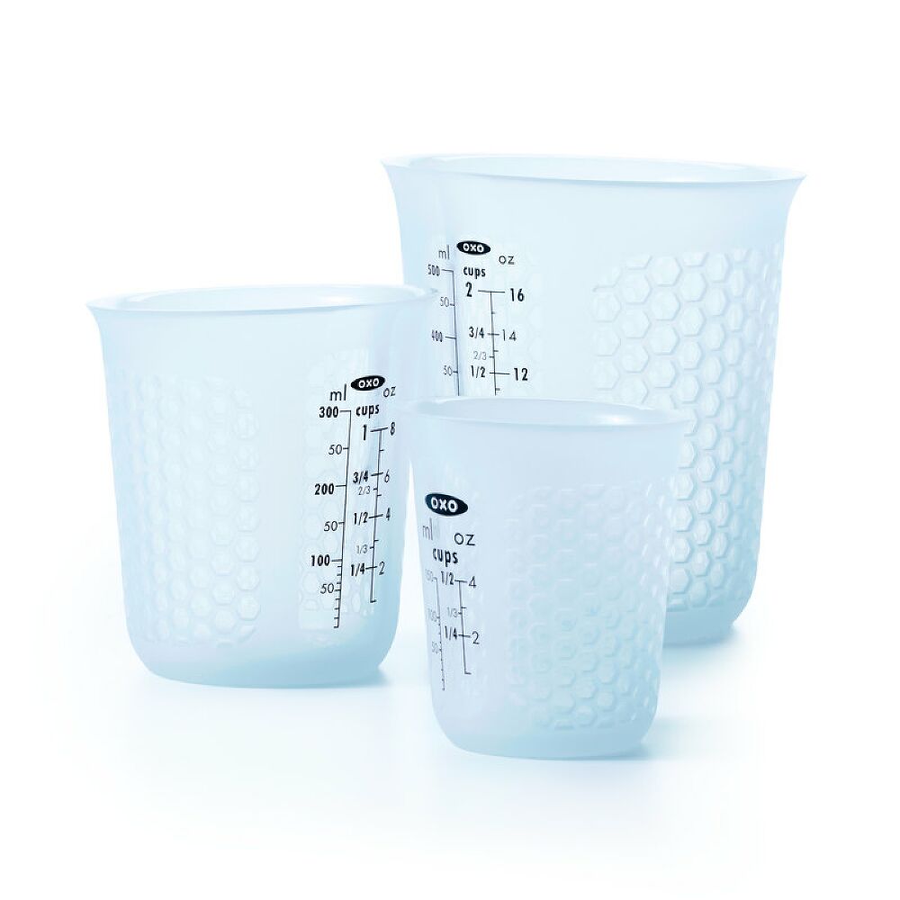 3 Piece Squeeze & Pour Silicone Measuring Cup Set L9