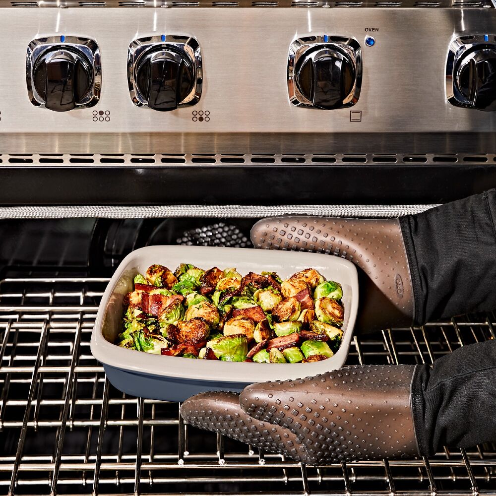 3 Qt Rectangular Stoneware Baking Dish B3