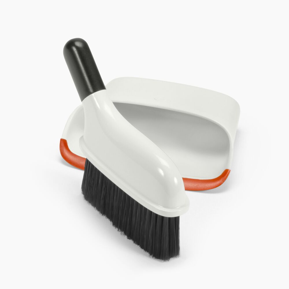 Compact Dustpan & Brush Set O4