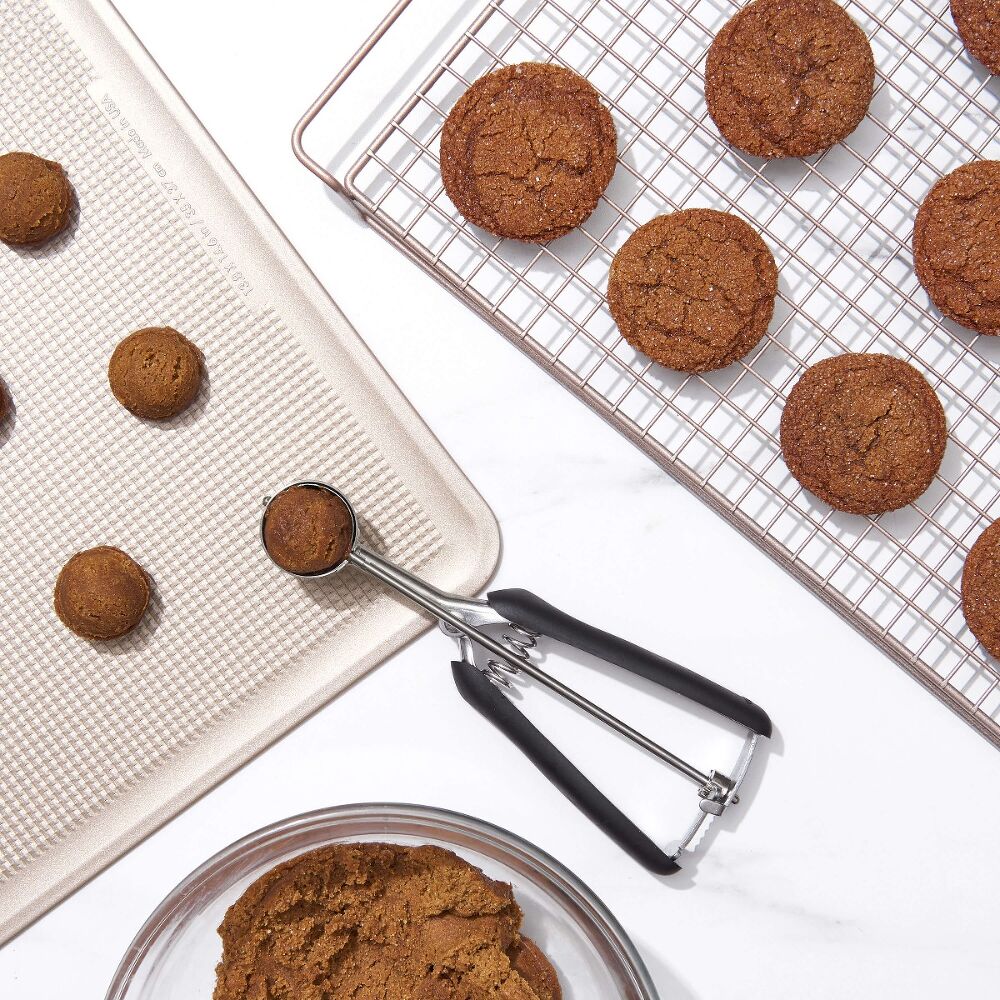 Small Cookie Scoop E4