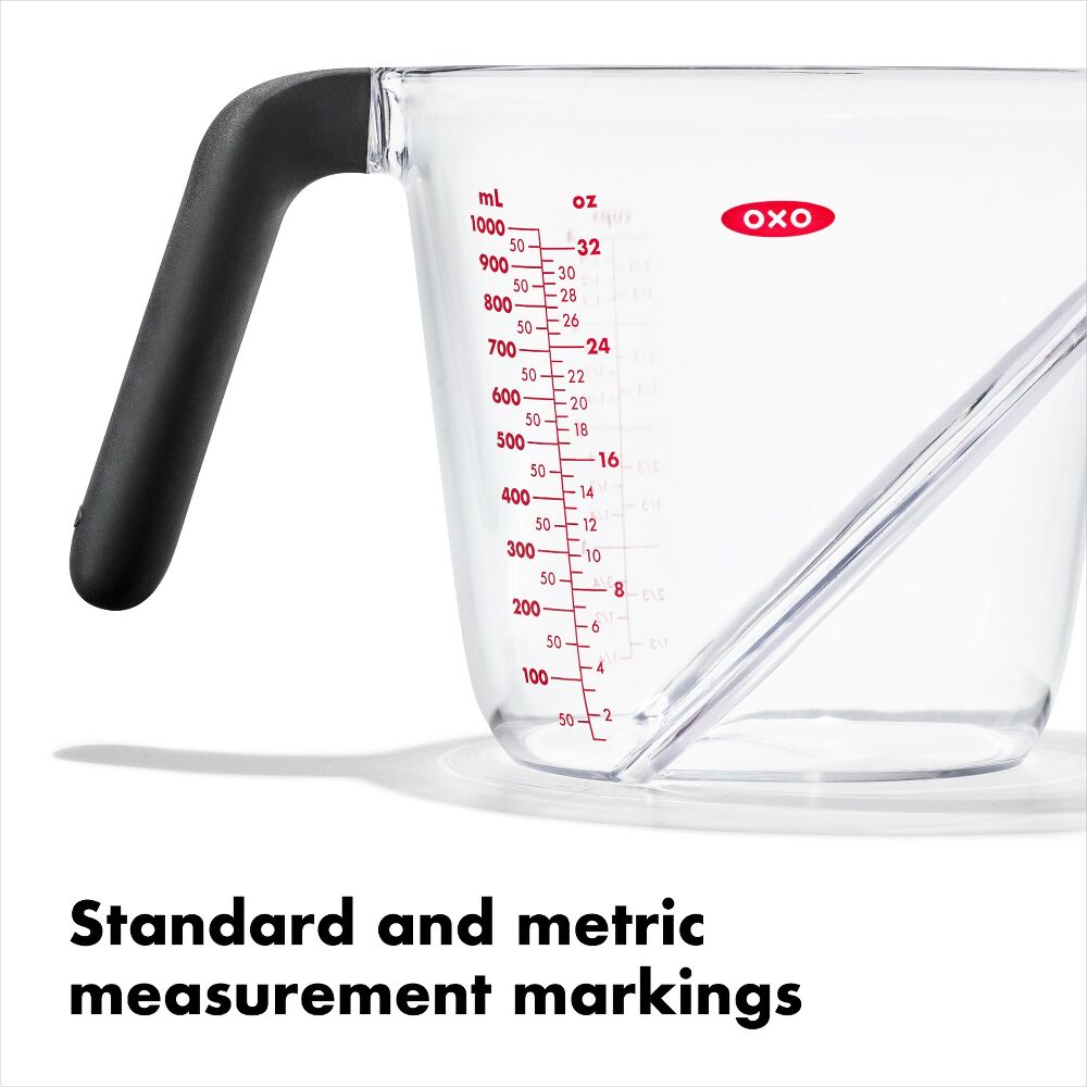 4-Cup Angled Measuring Cup N8