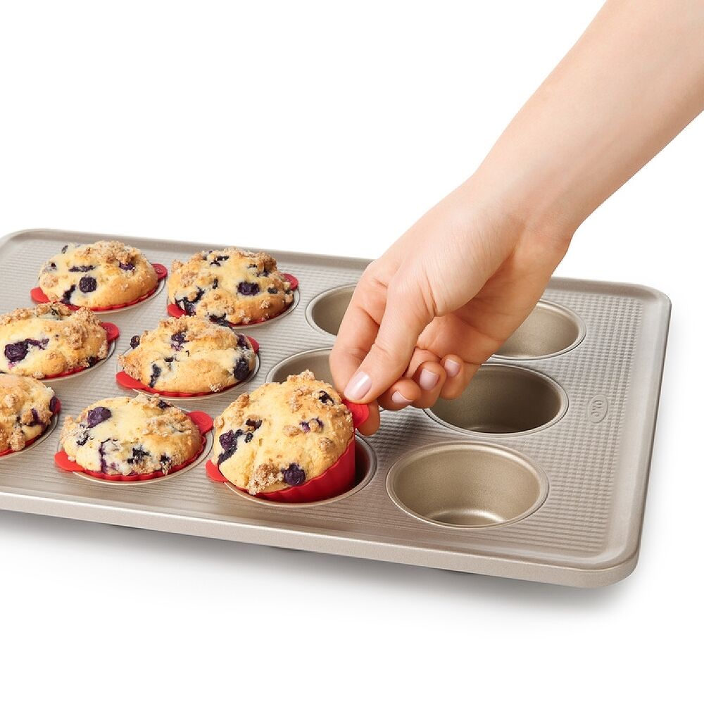 Silicone Baking Cups (12 Pack) P4