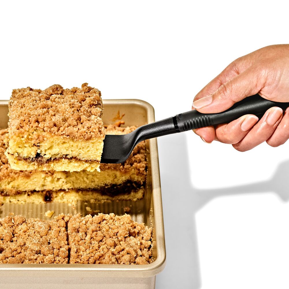 Nylon Cut & Serve Turner I6