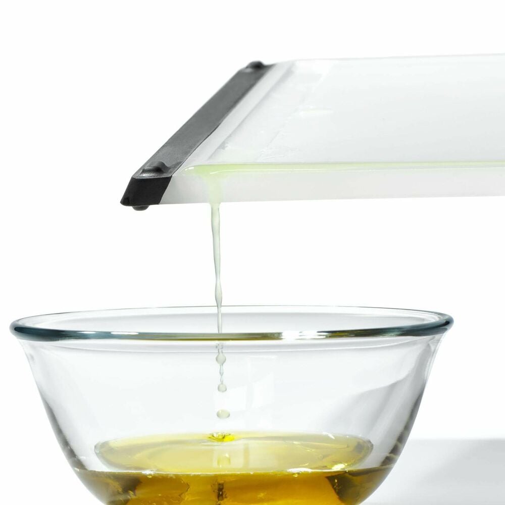 Carving and Cutting Board Y7