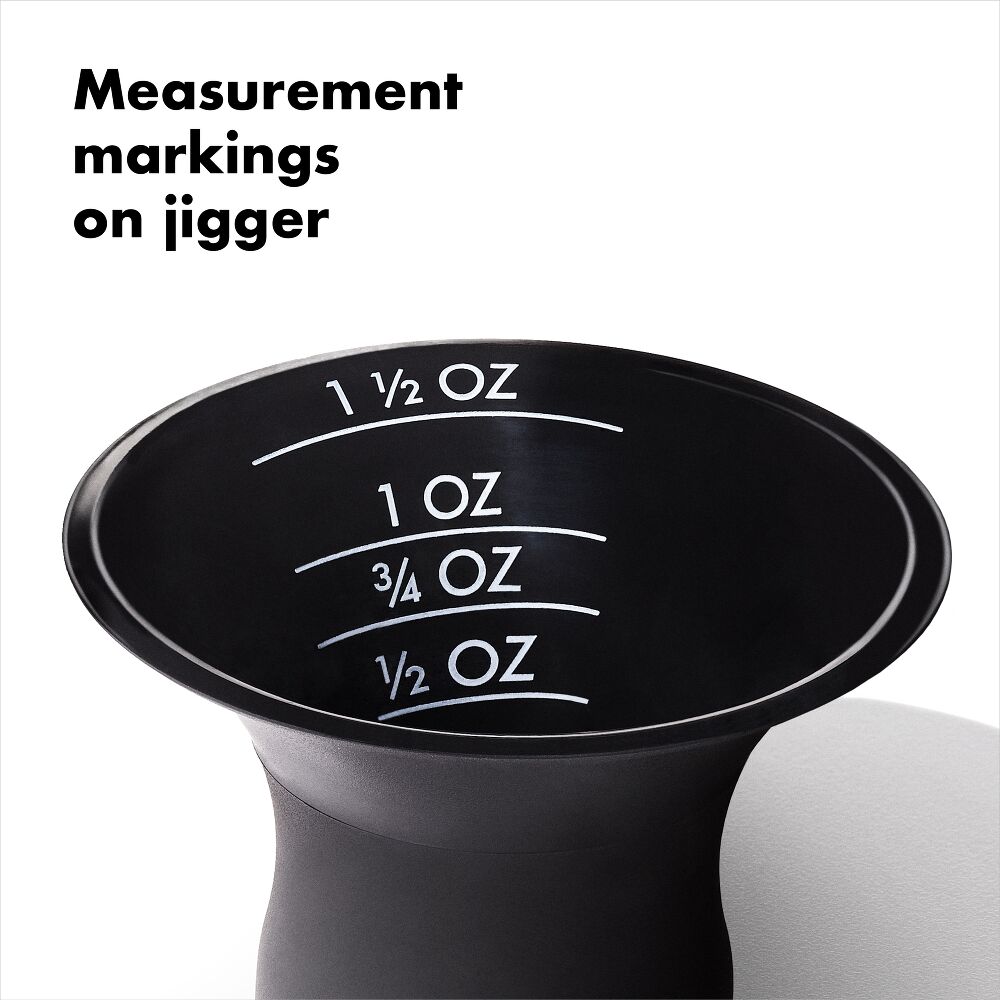 OXO Good Grips Plastic Cocktail Shaker- 20 oz/590 mL capacity H8