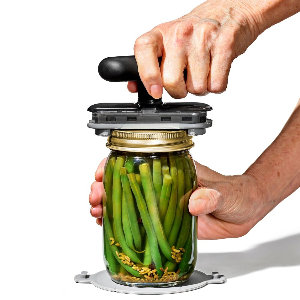 Twisting Jar Opener With Basepad I2