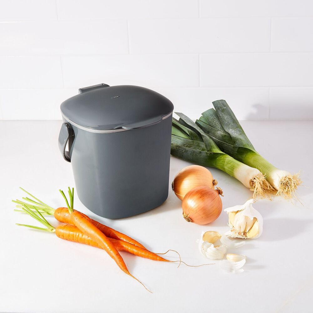 Easy-Clean Compost Bin - 0.75 Gal E7