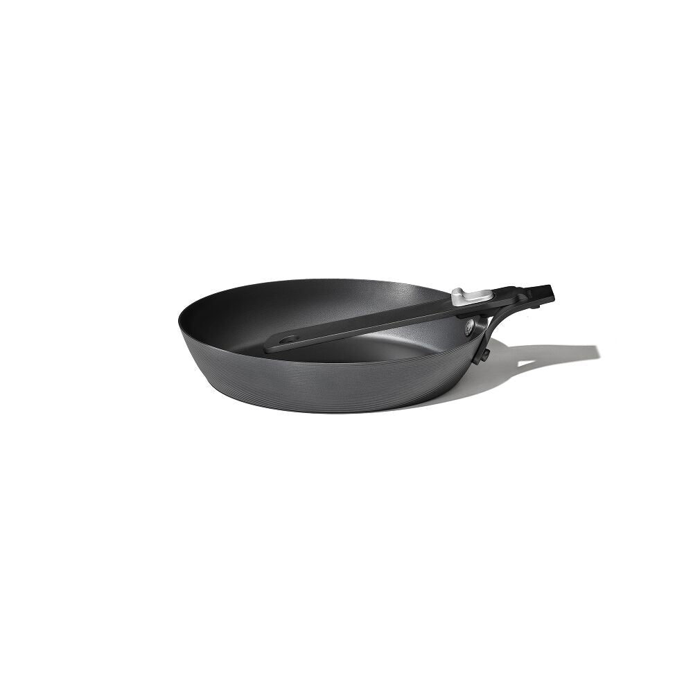 Carbon Steel With Removable Handle 8in Pan G2