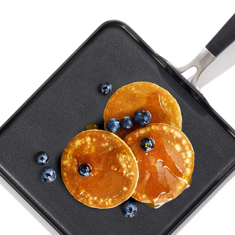 OXO Stainless Steel Everyday 11 in Square Griddle L5
