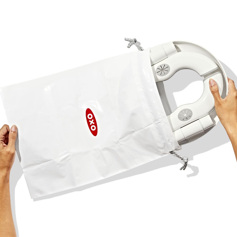2-in-1 Go Potty™ with Travel Bag I4