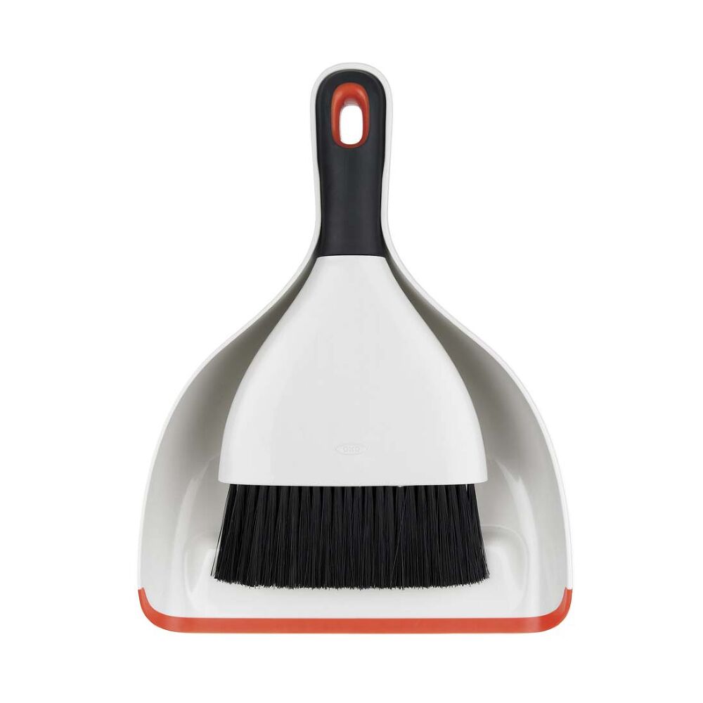 Dustpan & Brush Set P8