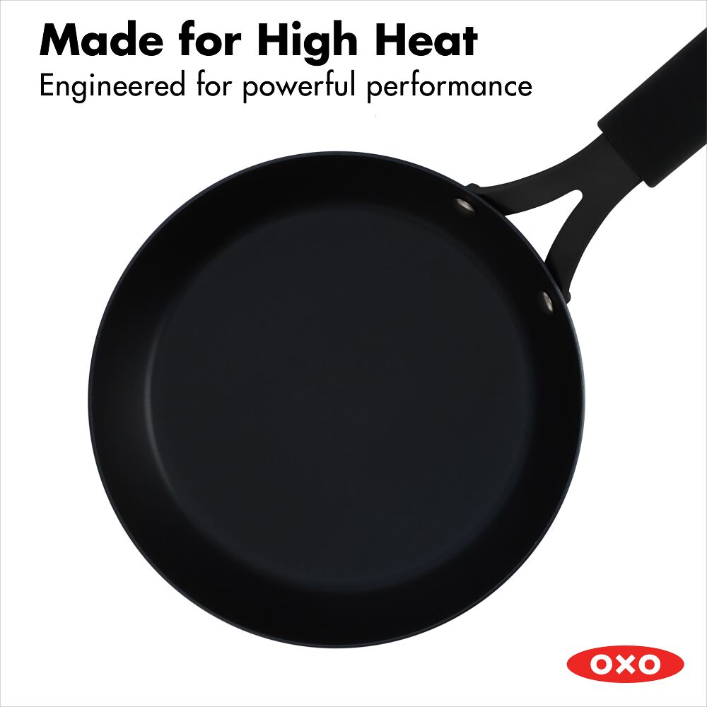 Carbon Steel Obsidian Series 8-Inch Frypan with Silicone Sleeve Z7