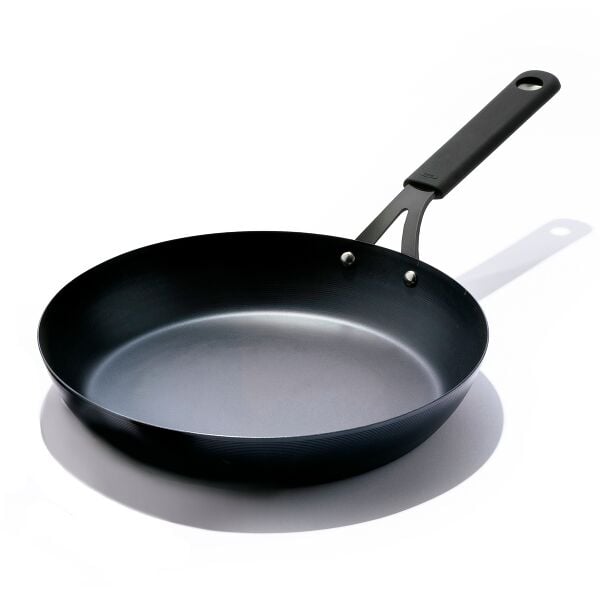 OXO Carbon Steel Obsidian Series 12-Inch Frypan with Silicone Sleeve H8