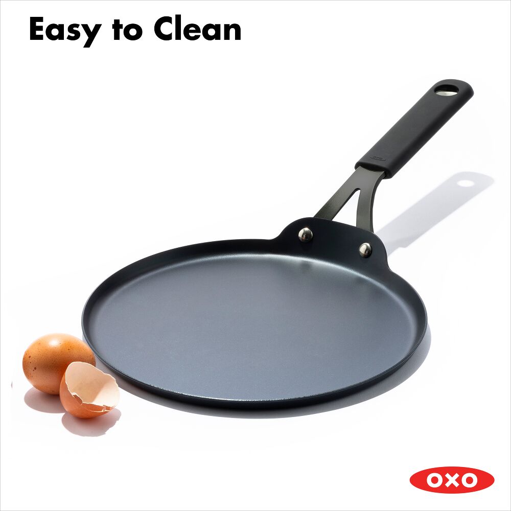 Obsidian Carbon Steel 10-Inch Crêpe Pan with Silicone Sleeve W8