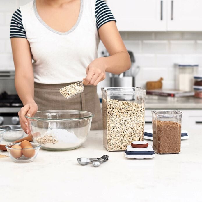8-Piece POP Container Baking Set B4