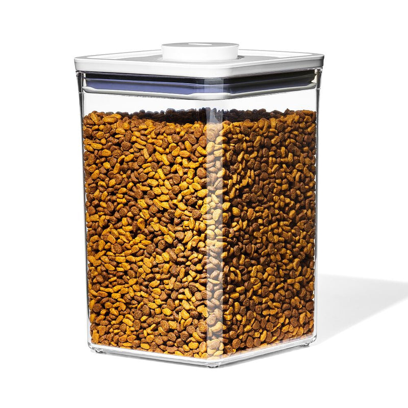 OXO Good Grips Pet POP Container – 4.4 Qt/4.2 L with Scoop U7