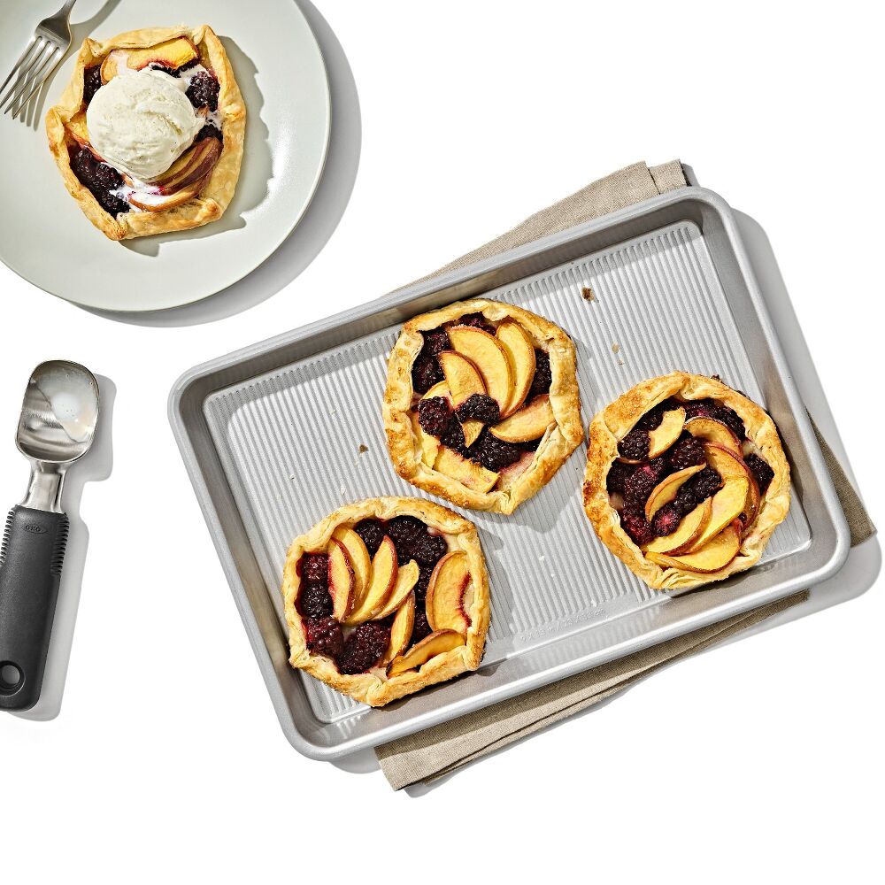 Non-Stick Pro Clear Coated Quarter Sheet Pan F5