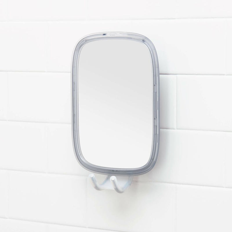 StrongHold™ Suction Fogless Mirror B8