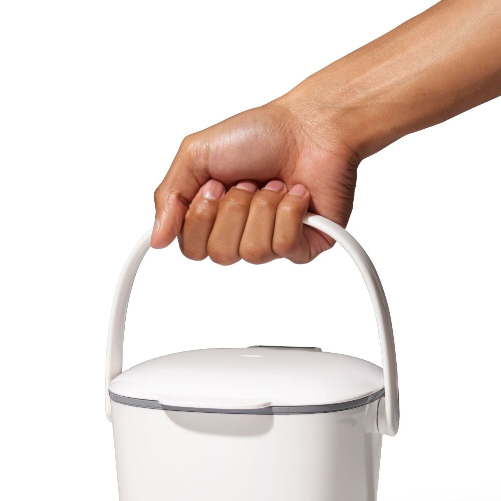 Easy-Clean Compost Bin - 0.75 Gal E7
