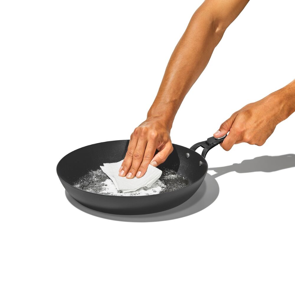 Carbon Steel With Removable Handle 10in Pan C2