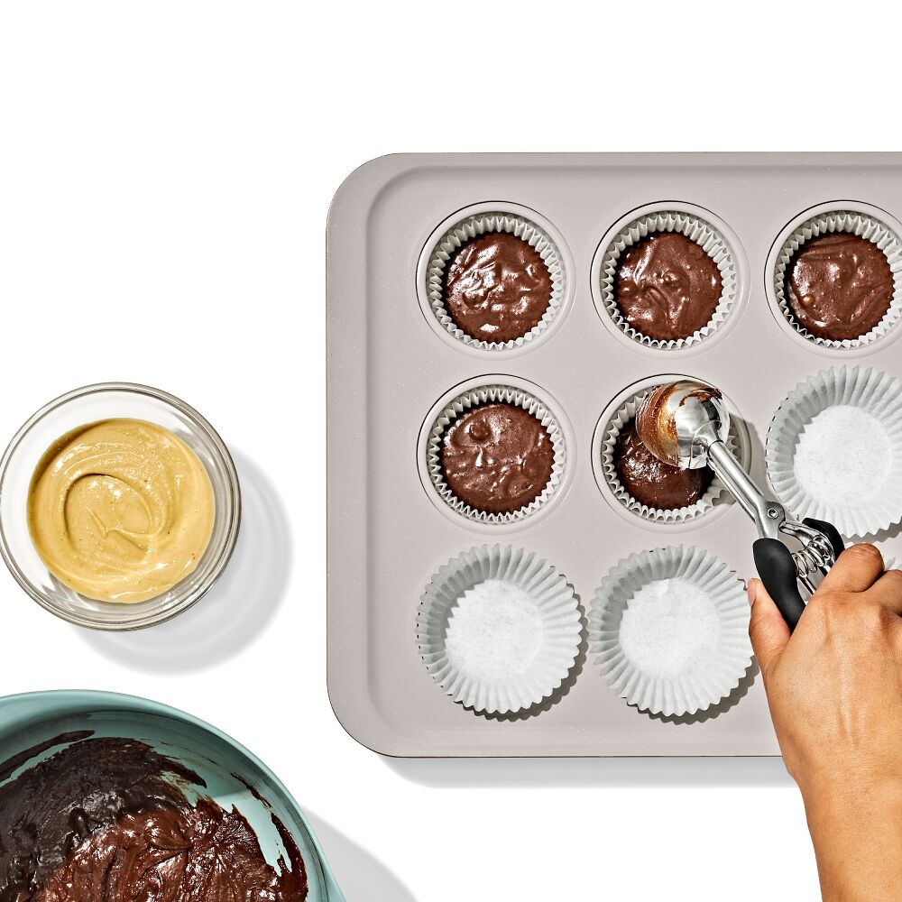 Non-Stick Pro Ceramic Coated Metal Bakeware 12 Cup Muffin Pan F3
