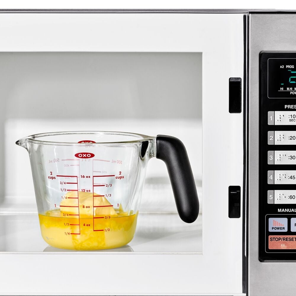 2 Cup Glass Measuring Cup with Lid A1