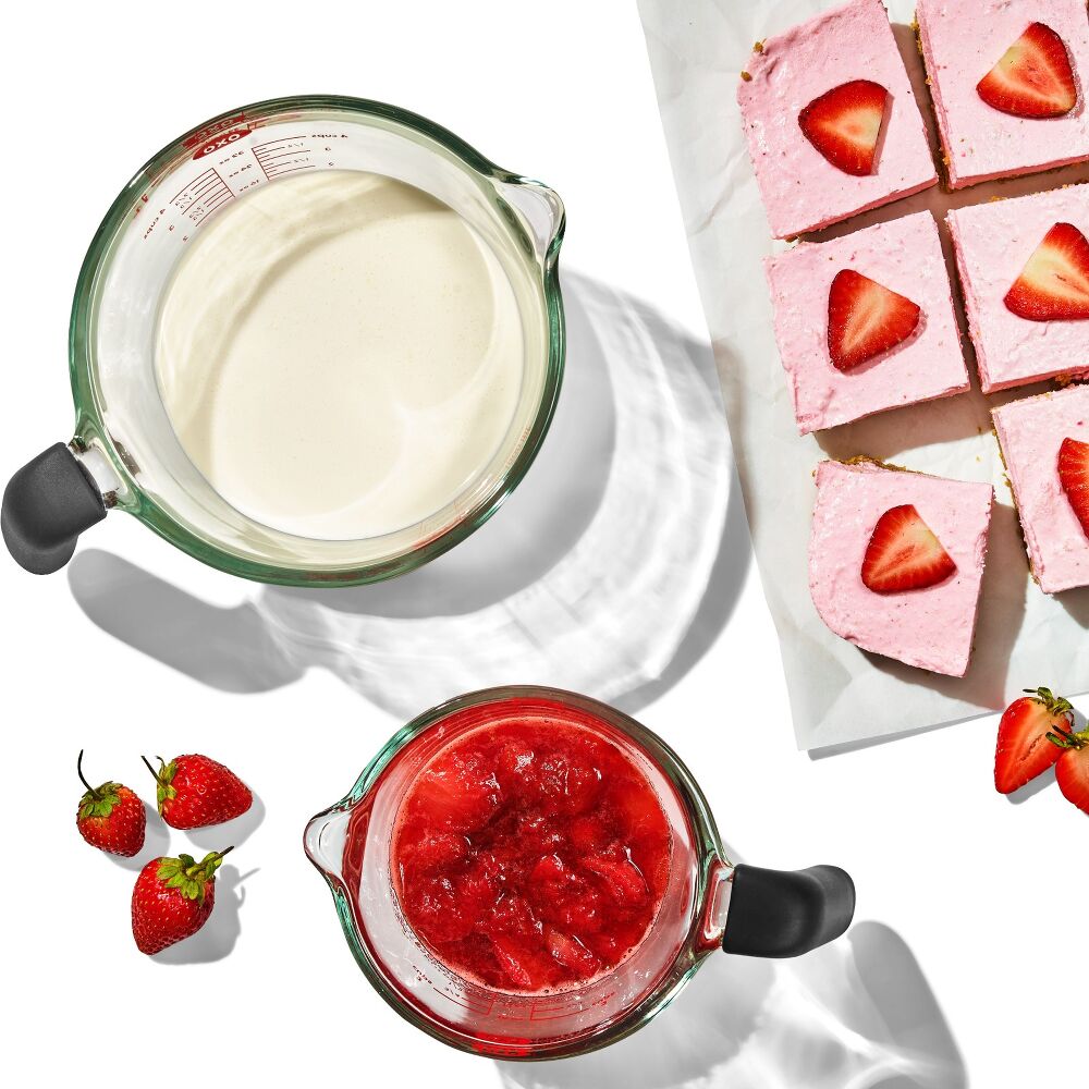 2-Cup and 4-Cup Glass Measuring Cup Set M0