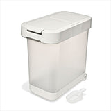 OXO Pet Airtight Food Container with Scoop — Large P1