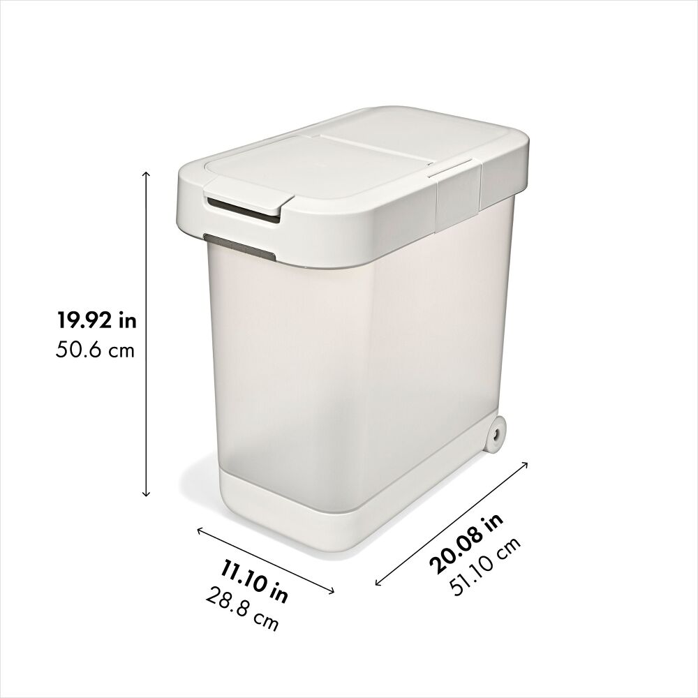 OXO Pet Airtight Food Container with Scoop — Large P1