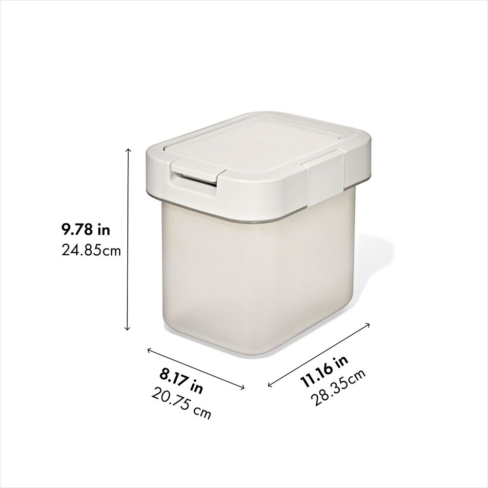 OXO Pet Airtight Food Container with Scoop — Small Y8
