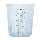 2 Cup Squeeze & Pour Silicone Measuring Cup A4