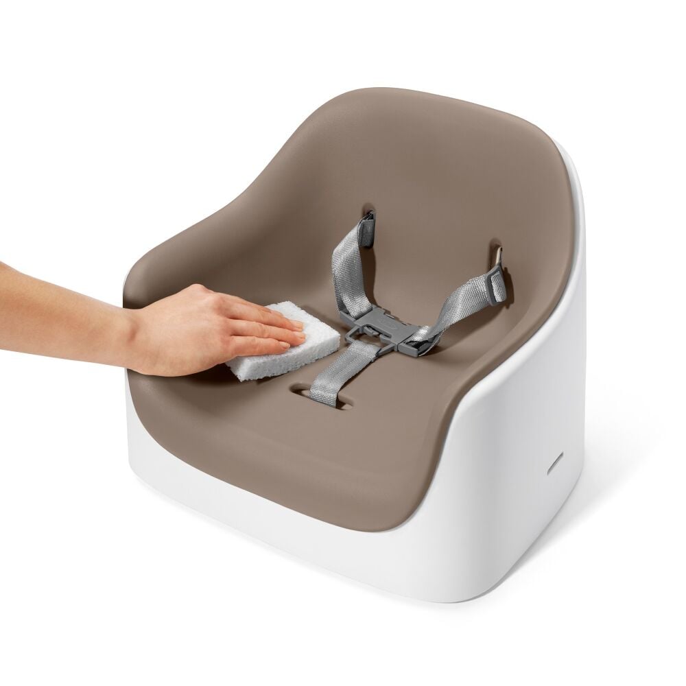 Nest Booster Seat with Removable Cushion U5